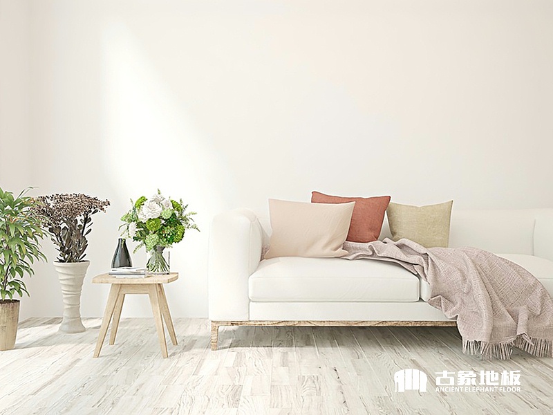 實(shí)木地板與其它材質(zhì)相接的注意事項(xiàng)