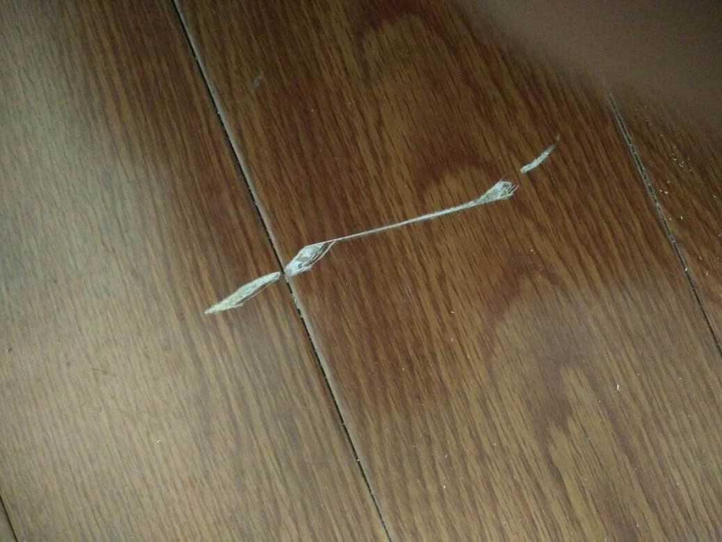 實木地板劃痕怎么處理？