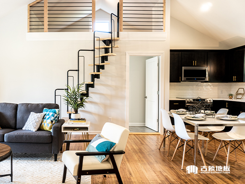 地暖地板選擇實(shí)木地板的好還是實(shí)木復(fù)合地板好呢