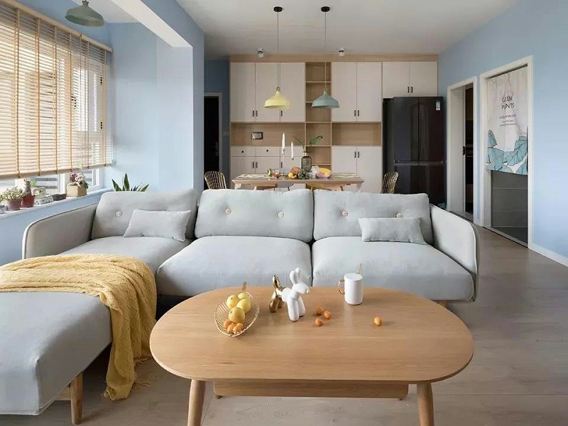 客廳全鋪強化地板