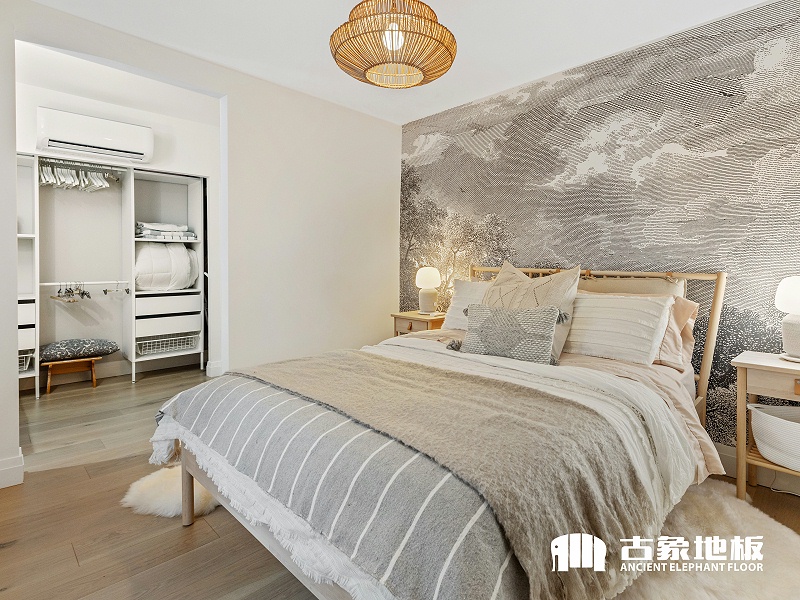 臥室鋪實(shí)木地板更環(huán)保