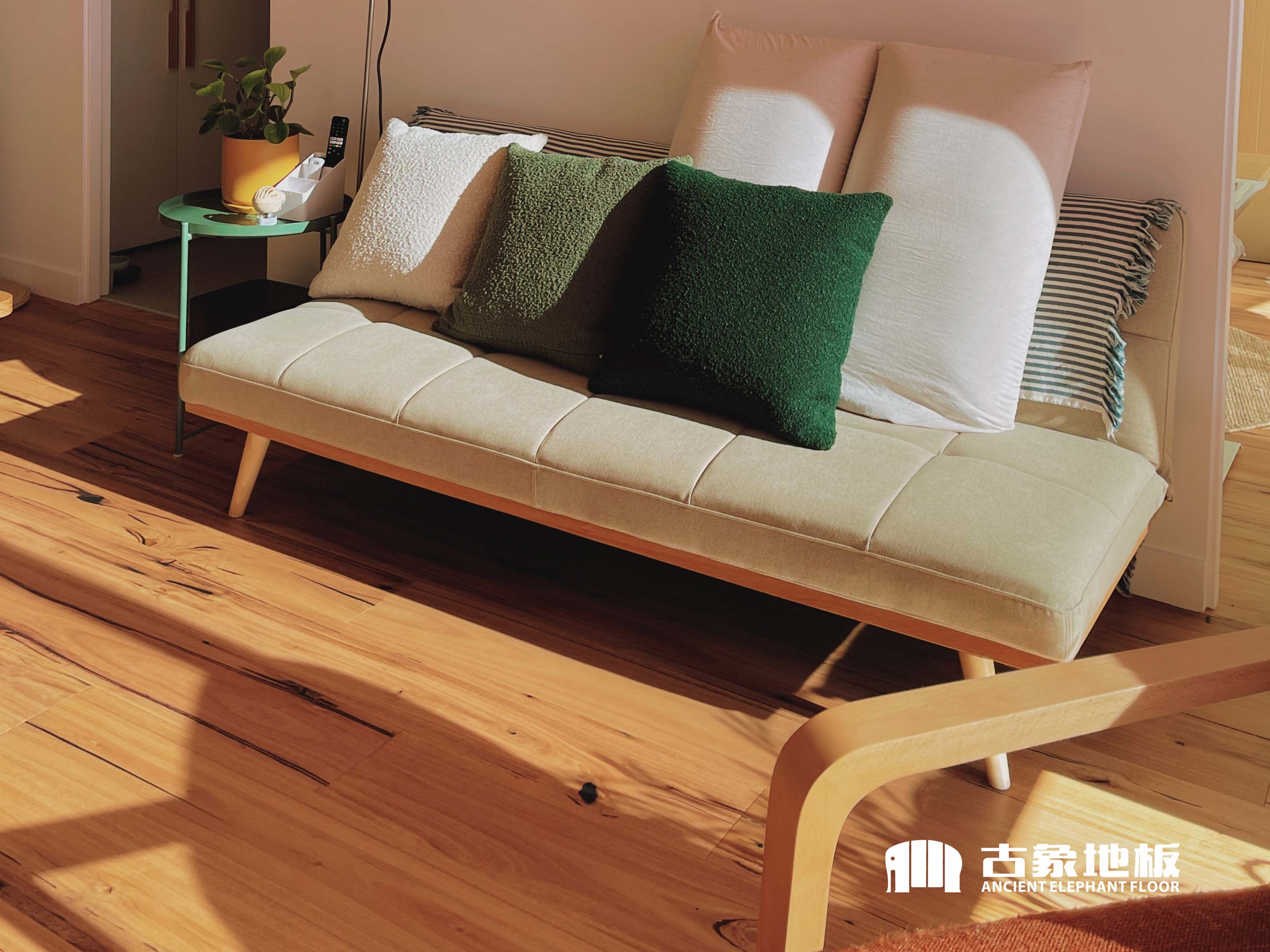 零醛強(qiáng)化地板貴在哪