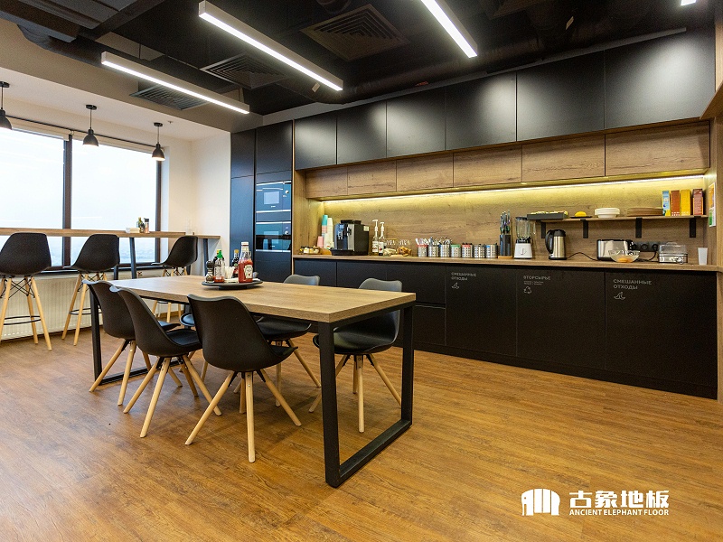 多層實(shí)木地板