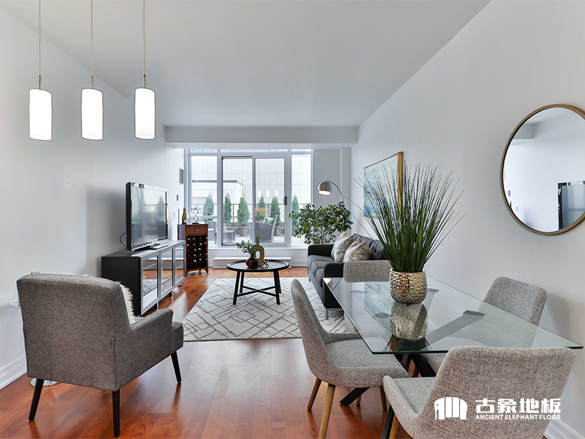 如何預防實木地板出現(xiàn)鼓包或裂縫