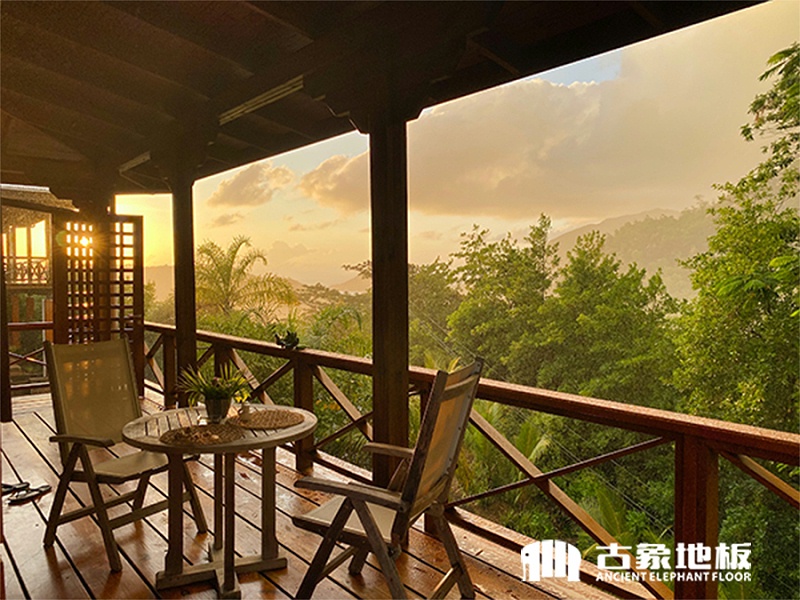 陽(yáng)臺(tái)地面