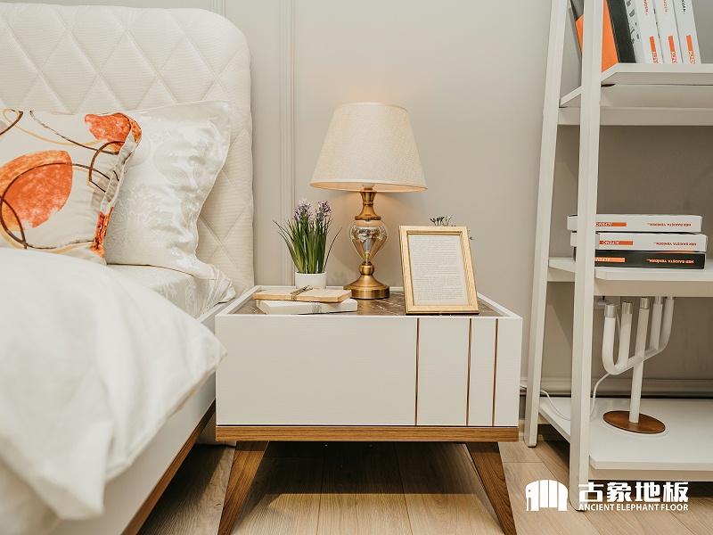 超耐磨多層實(shí)木地板