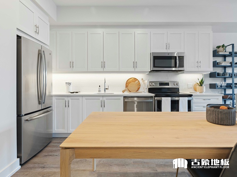 強化地板的體驗感更好