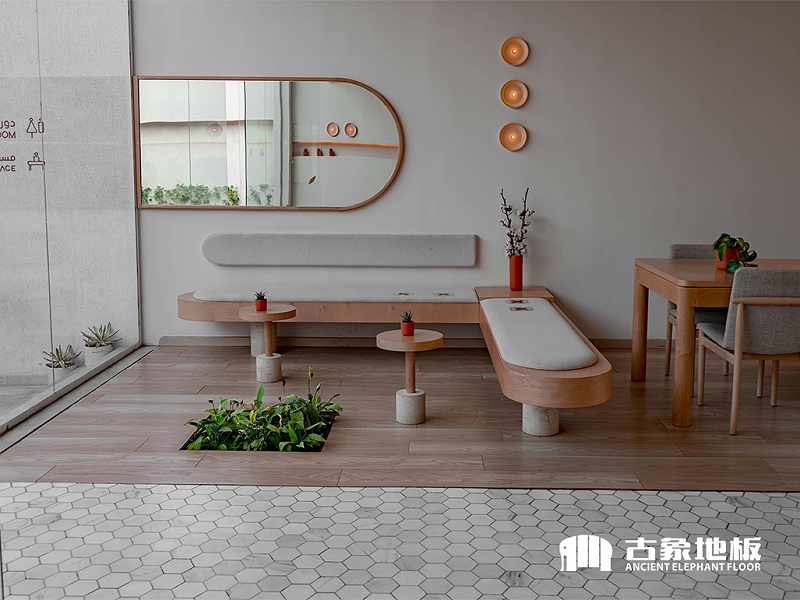 強化地板和木紋磚對比