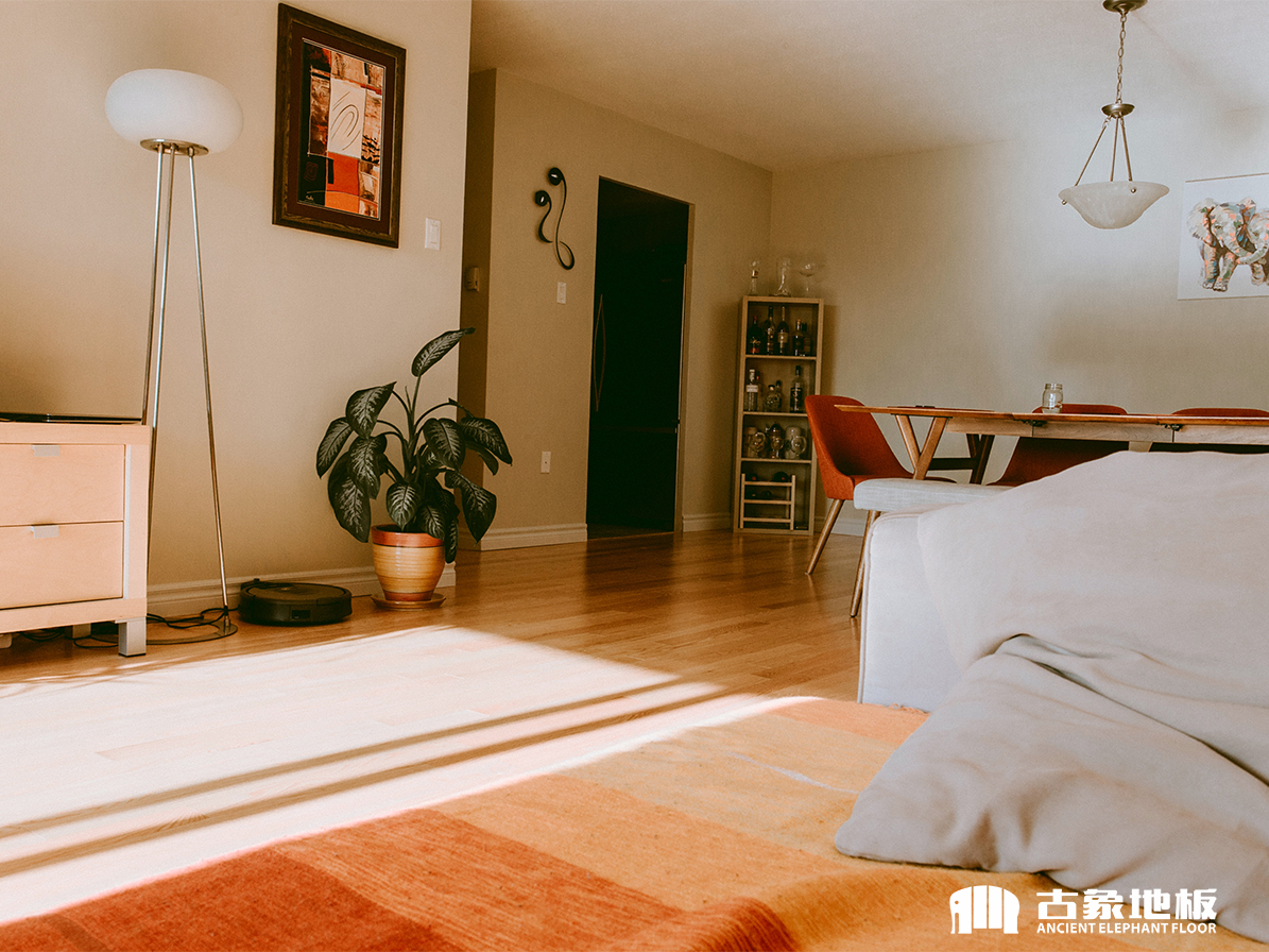 先裝門(mén)后裝強(qiáng)化地板怎么樣